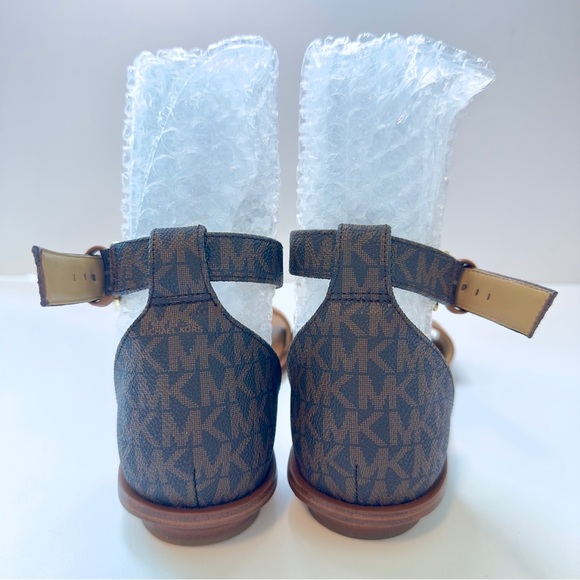Like new! Michael Kors Camila Logo Trim Sandals – Size 6.5M - Picture 3 of 10